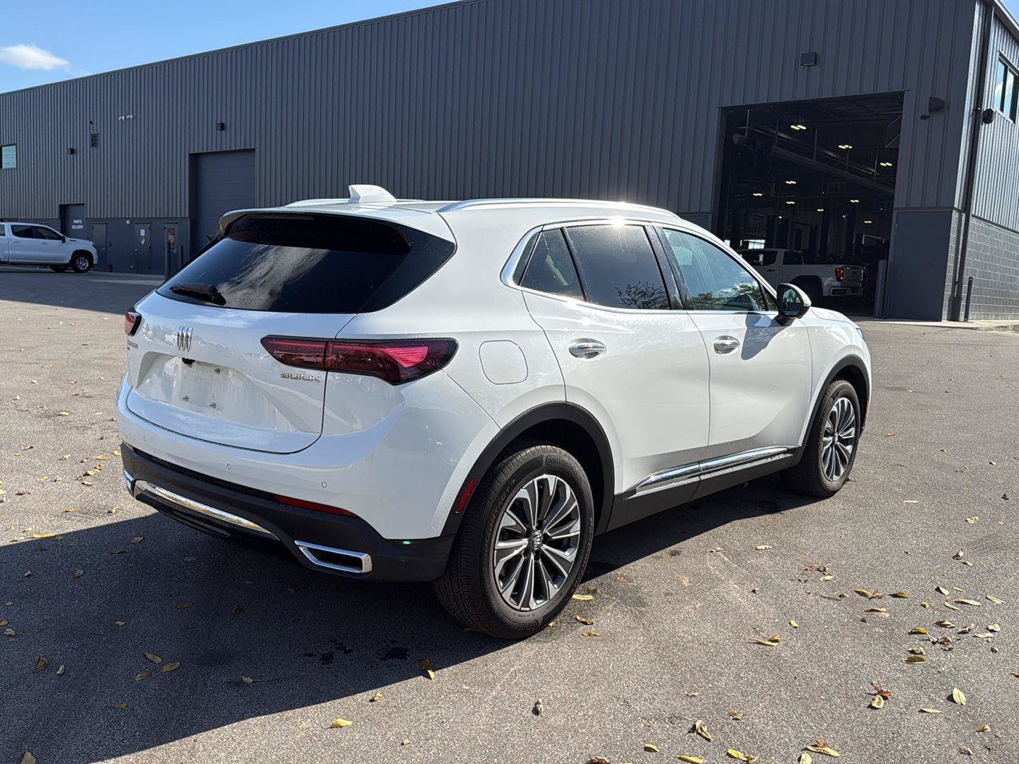 Used 2024 Buick Envision Preferred AWD/4WD image 3