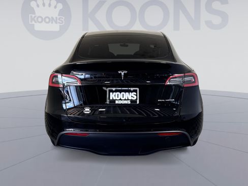 Used 2024 Tesla Model Y Long Range AWD/4WD image 5
