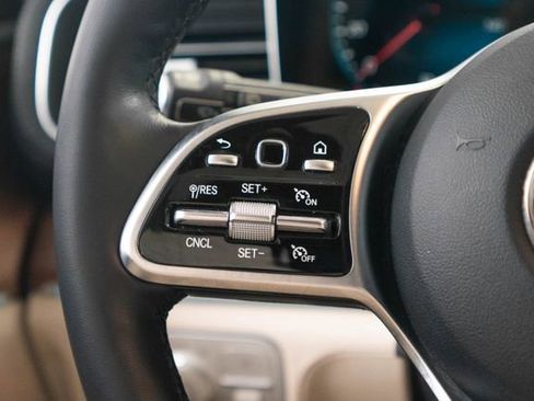 Certified 2023 Mercedes-Benz GLE 450 4MATIC image 17