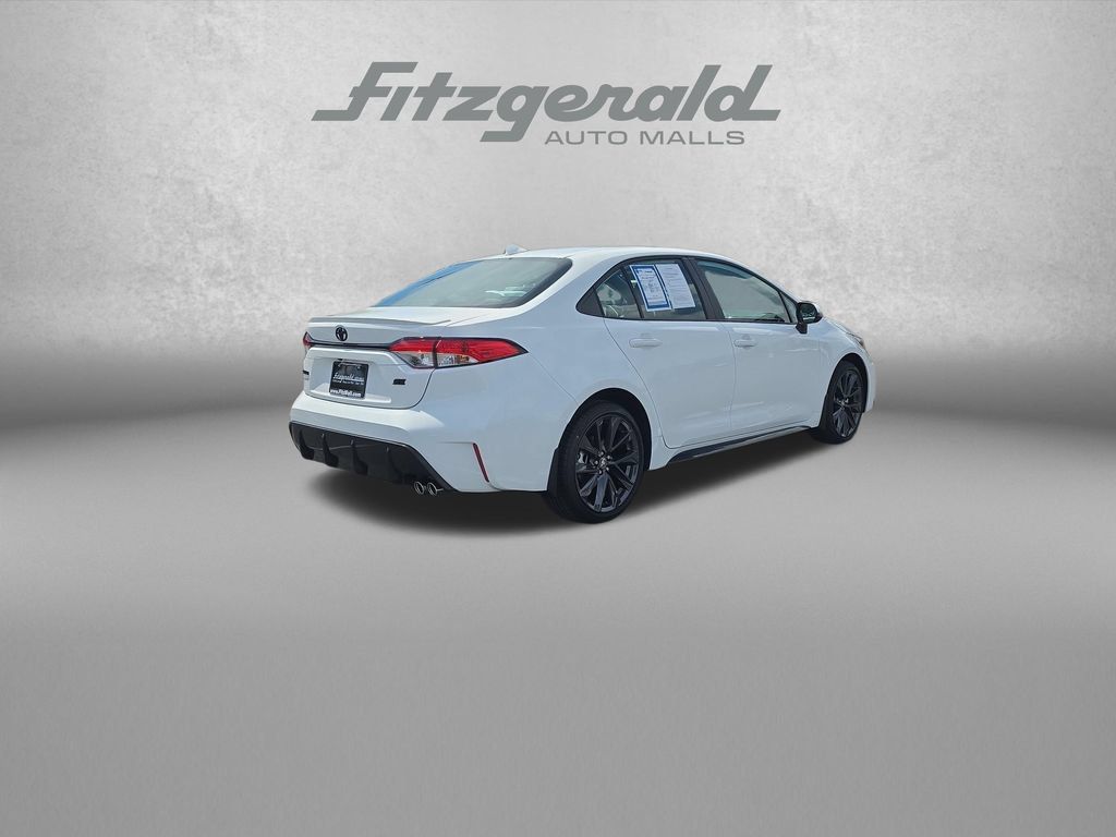 Used 2026 Toyota Corolla SE FWD image 8