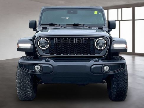Used 2024 Jeep Wrangler Unlimited Sport AWD/4WD image 2