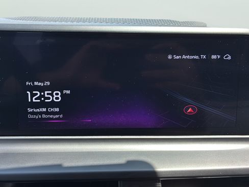 Used 2024 Kia Seltos S FWD image 19
