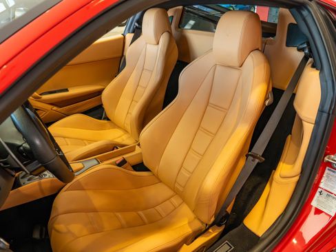 Used 2011 Ferrari 458 Italia Coupe RWD image 11