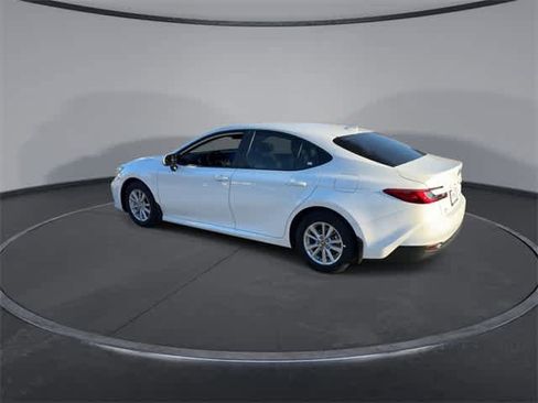 Used 2026 Toyota Camry LE w/ Convenience Package image 6