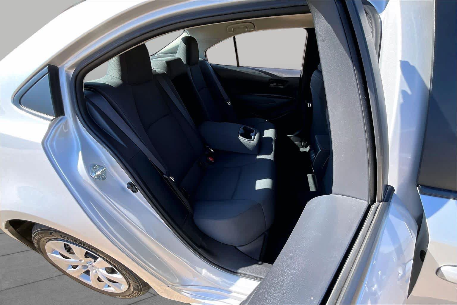 Used 2024 Toyota Corolla LE FWD image 18