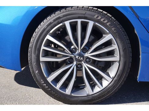 Used 2019 Kia Stinger Premium image 7