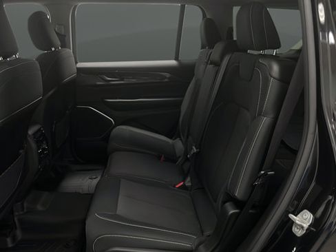 Used 2021 Jeep Grand Cherokee L Laredo w/ Luxury Tech Group I AWD/4WD image 21