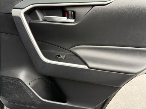Certified 2025 Toyota RAV4 XLE image 20