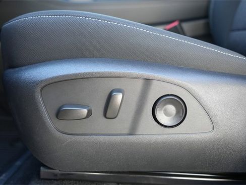 New 2026 Chevrolet Traverse LT w/ Midnight/Sport Edition image 19