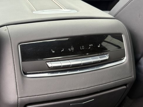 Used 2023 Cadillac Escalade Sport image 15