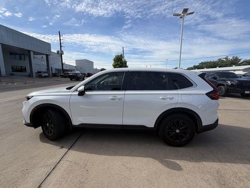 Used 2025 Honda CR-V EX image 8