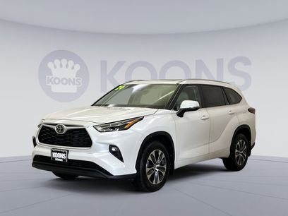 Used 2024 Toyota Highlander XLE