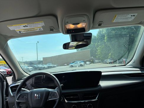Used 2025 Buick Encore GX Preferred FWD image 32