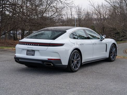 Certified 2025 Porsche Panamera 4 image 7