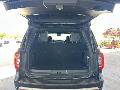 Used 2024 Ford Expedition Platinum AWD/4WD image 17