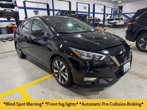 Used 2020 Nissan Versa SR w/ Convenience Package image 5