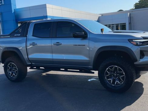 Used 2024 Chevrolet Colorado ZR2 w/ Safety Package AWD/4WD image 2