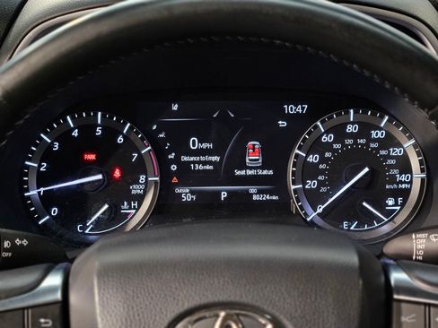 Used 2021 Toyota Highlander XLE image 15