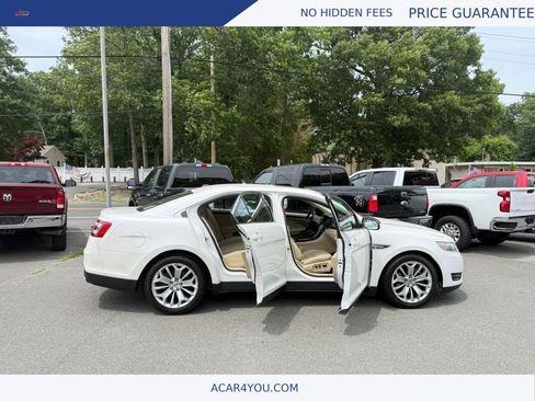 Used 2019 Ford Taurus Limited FWD image 9