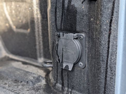 Used 2023 GMC Sierra 1500 AT4 w/ AT4 Premium Package image 49