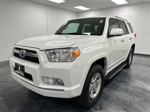 Used 2011 Toyota 4Runner SR5 w/ Premium Pkg w/Leather RWD image 1