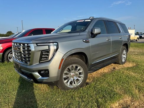Used 2025 GMC Yukon Denali AWD/4WD image 1