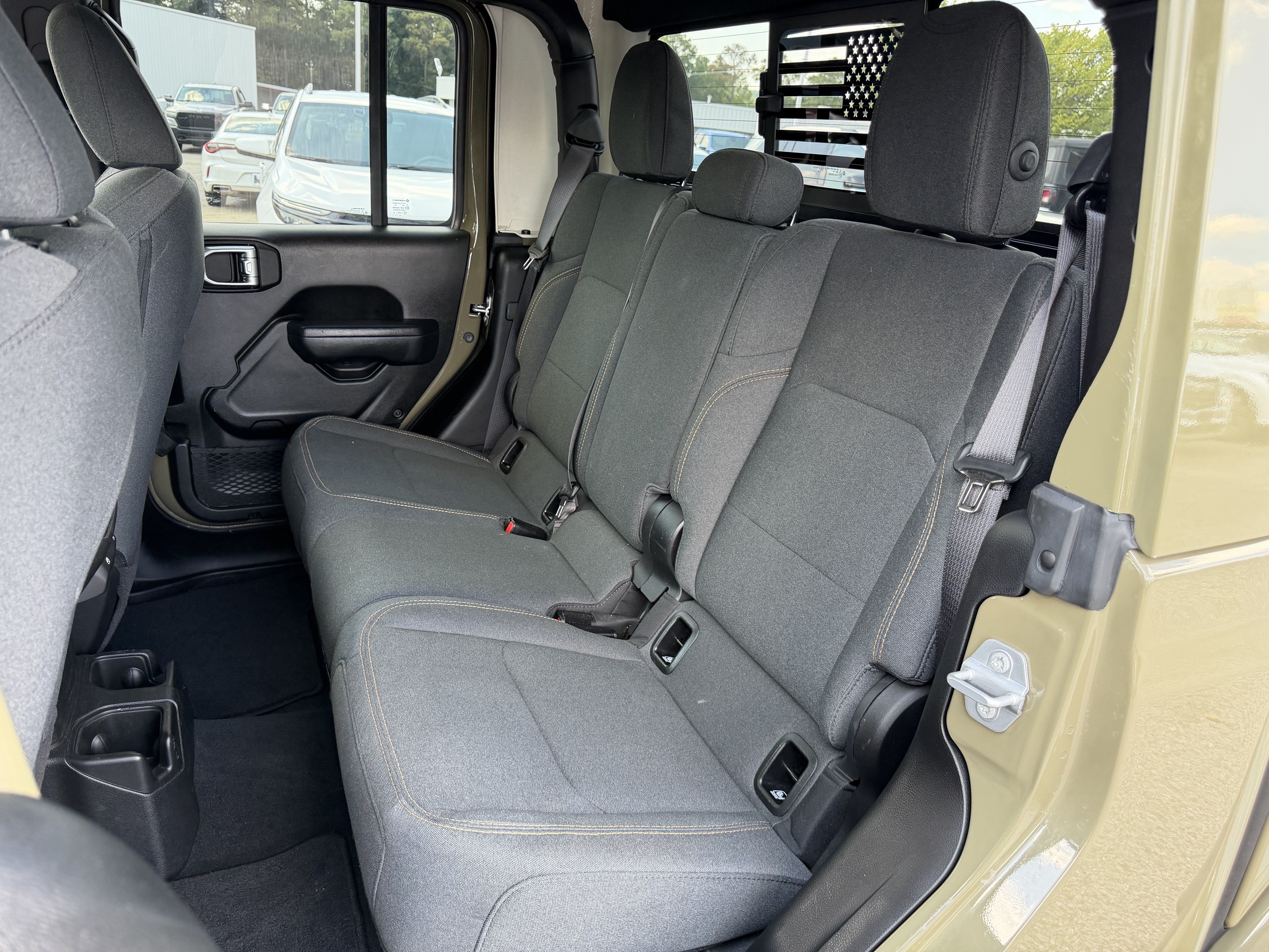 Used 2025 Jeep Gladiator Sport AWD/4WD image 32