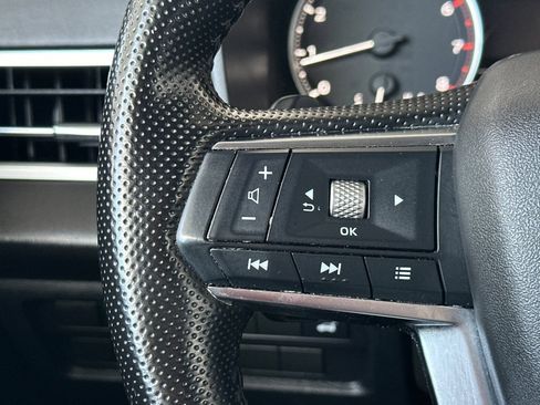 Used 2024 Mitsubishi Outlander SE FWD image 32