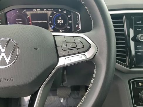 Used 2023 Volkswagen Atlas SEL image 18