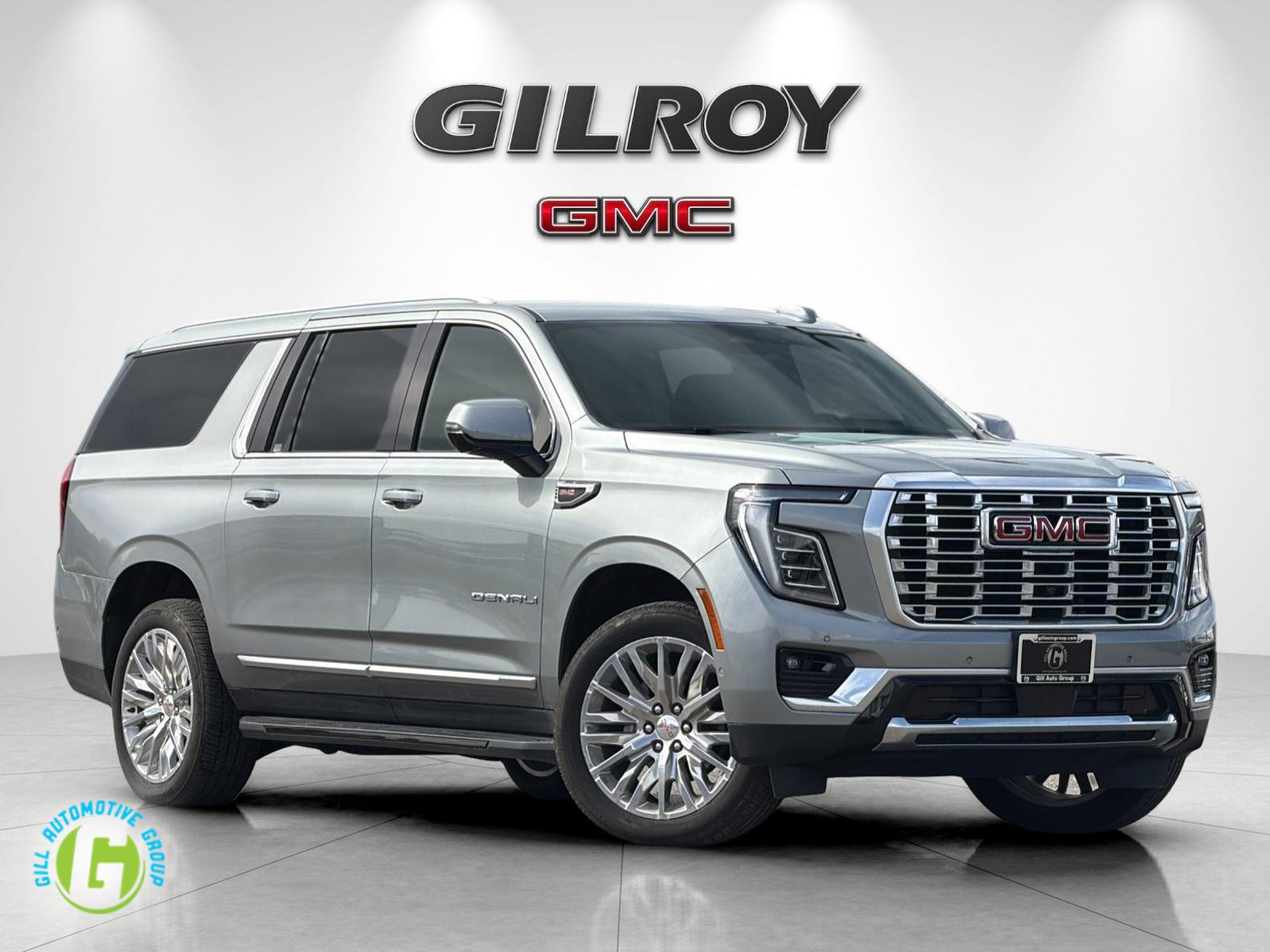 Used 2025 GMC Yukon XL Denali AWD/4WD image 1