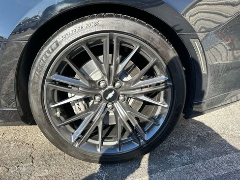 Used 2018 Chevrolet Camaro ZL1 image 15