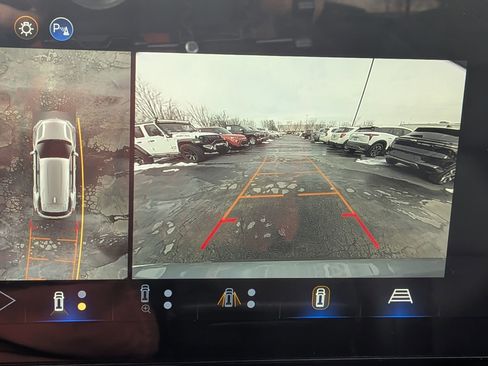 Certified 2026 Chevrolet Equinox LT w/ Convenience Package II image 29