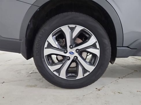 Used 2020 Subaru Outback Limited image 13