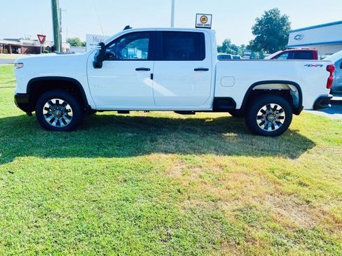 New 2025 Chevrolet Silverado 2500 Custom image 3