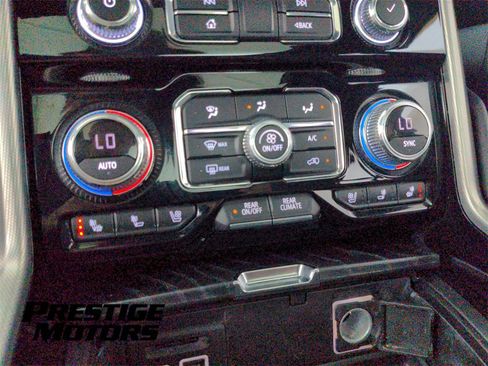 Used 2021 GMC Yukon XL Denali w/ Denali Ultimate Package image 34