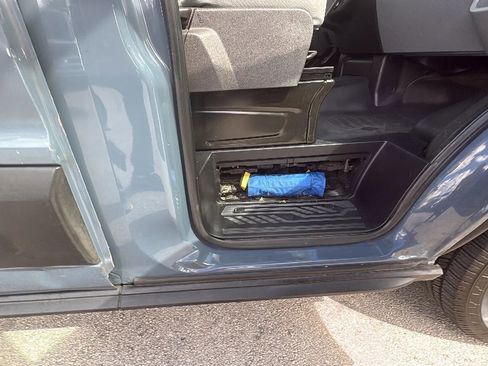 Used 2019 Ford Transit 250 148 High Roof Extended image 23