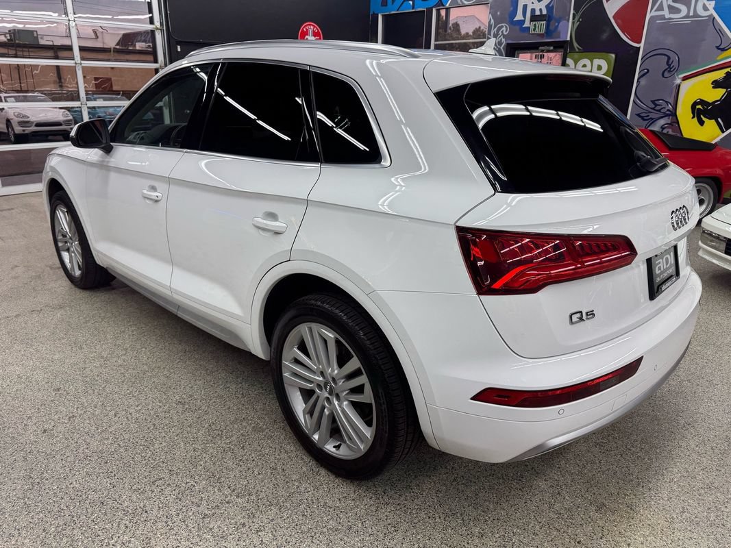 Used 2018 Audi Q5 2.0T Premium Plus w/ Premium Plus Package AWD/4WD image 3