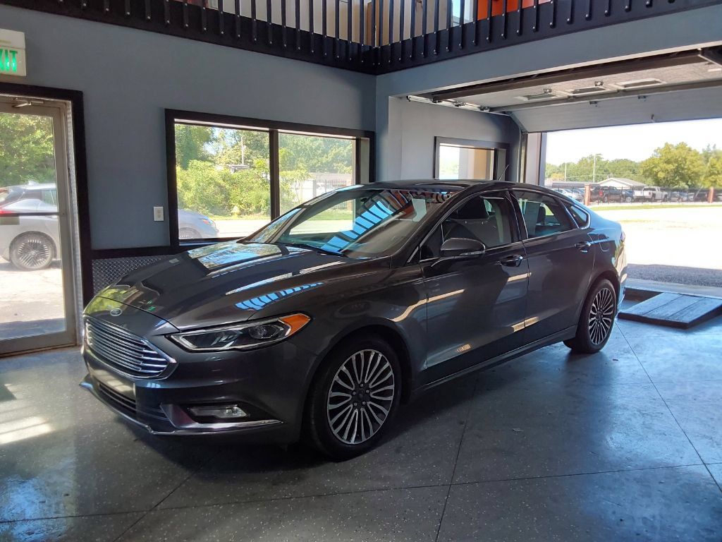 Used 2017 Ford Fusion SE AWD/4WD image 9