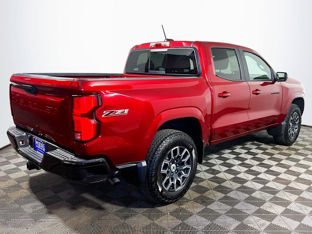 Used 2025 Chevrolet Colorado Z71 AWD/4WD image 7