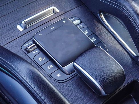 Certified 2021 Mercedes-Benz GLE 350 4MATIC image 22