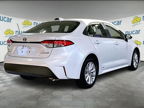 Used 2024 Toyota Corolla LE image 6