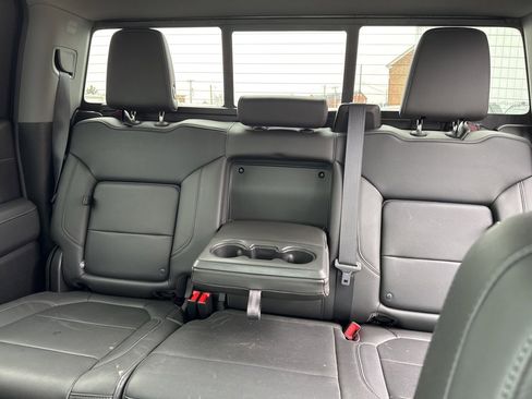 Used 2020 Chevrolet Silverado 1500 LTZ w/ LTZ Premium Package image 24