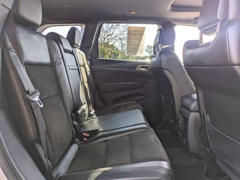 Used 2021 Jeep Grand Cherokee Laredo X image 32