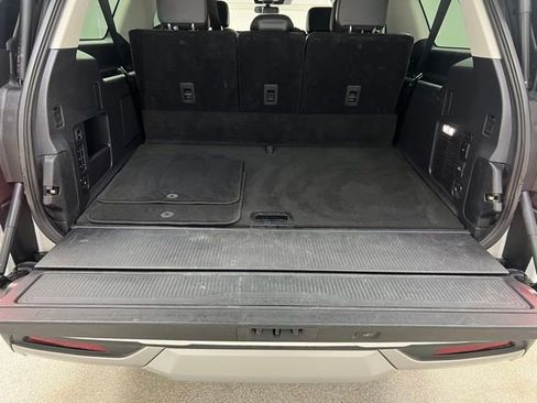 Used 2025 Ford Expedition Max Platinum image 50