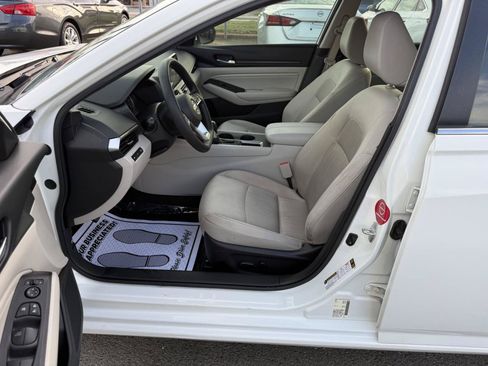 Used 2020 Nissan Altima 2.5 S FWD image 9