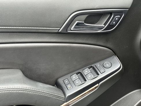 Used 2019 Chevrolet Tahoe LS w/ Enhanced Driver Alert Package image 15