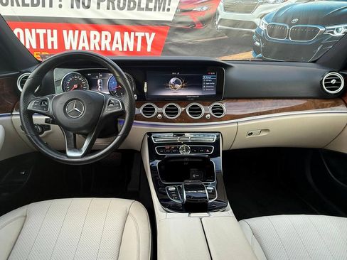 Used 2017 Mercedes-Benz E 300 4MATIC image 11