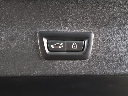 Used 2023 BMW X4 xDrive30i w/ M Sport Package image 23