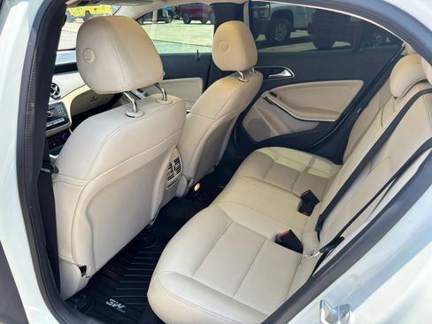 Used 2018 Mercedes-Benz GLA 250 image 13