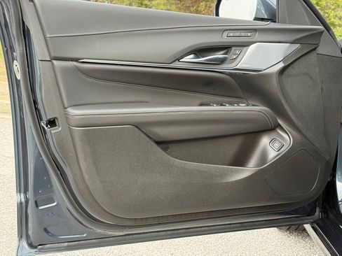 Certified 2025 Cadillac CT4 Premium Luxury image 19